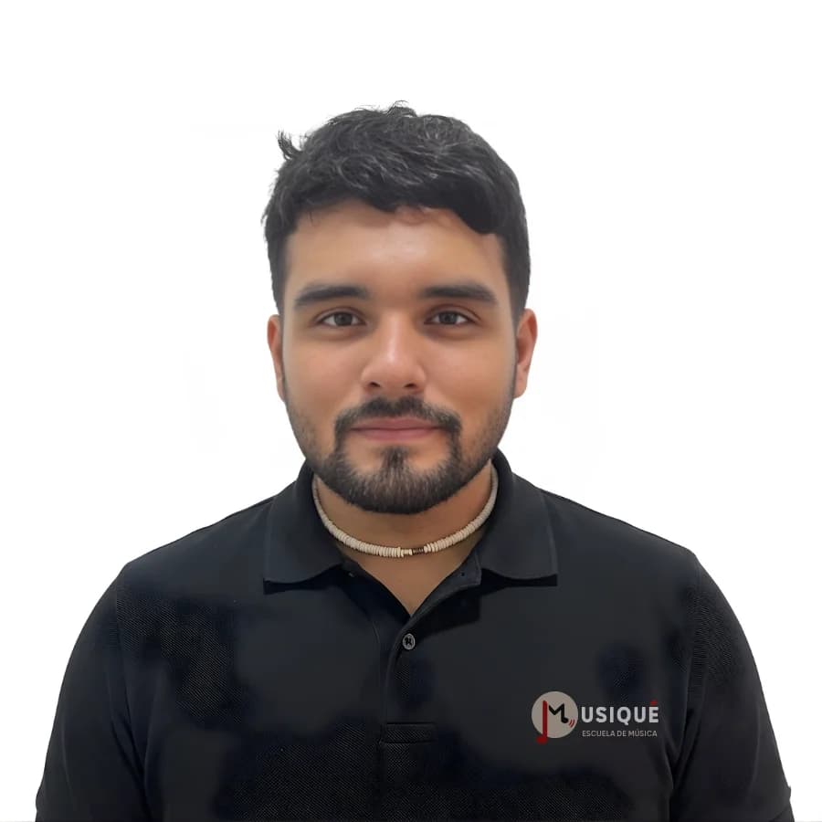 Sebastián · Guitarra